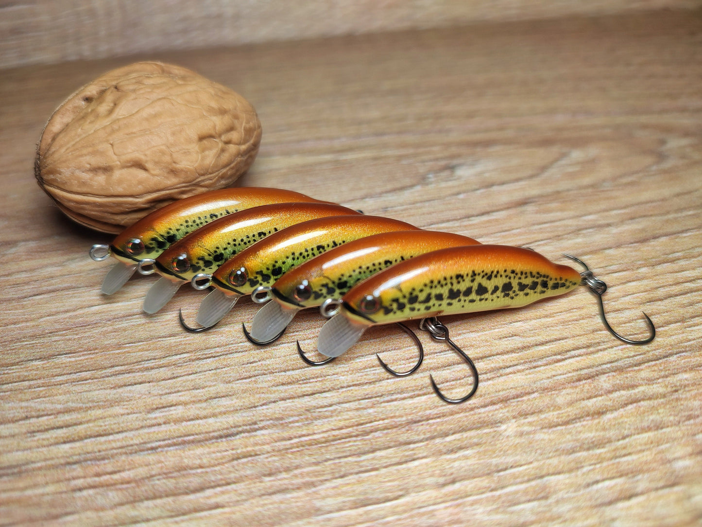 Veles handcrafted lure 40mm-2,8gr sinking